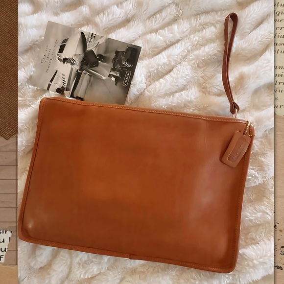 VINTAGE COACH LARGE SLIM CLUTCH IN BRITISH TAN 9555 - Picture 7 of 14